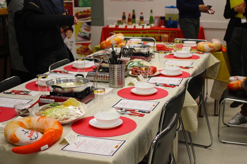 galleria supermarket lunar hotpot media table setup